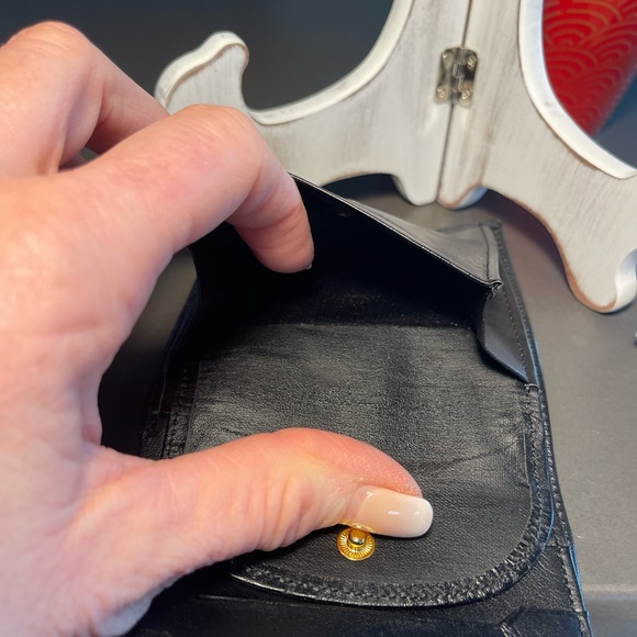 Excellent condition Burberry unisex Bifold Wallet. - Picture 11 of 11